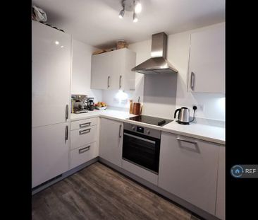 2 bedroom semi-detached house to rent - Photo 6