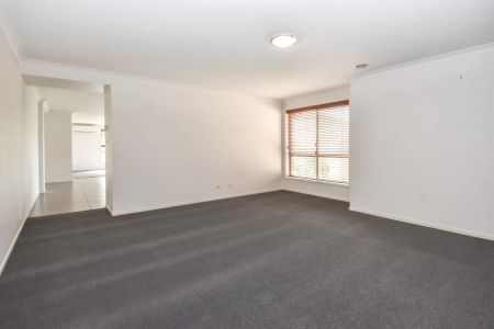 Affordable & Comfortable Family Home - Photo 4