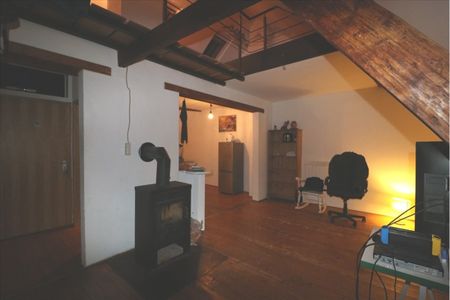 * SCHUCKELIGES NEST FUER SINGLES IN DER City! 1-ZIMMER Mansarden-Apartment, Südstr. * - Foto 3