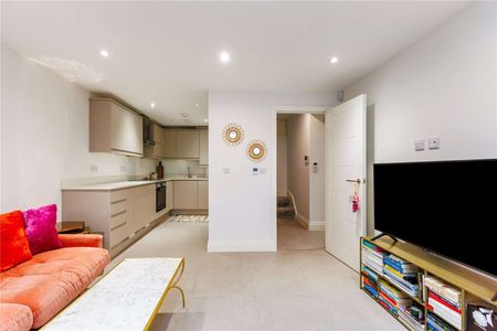 Charming and spacious one bedroom apartment with a patio. - Photo 5