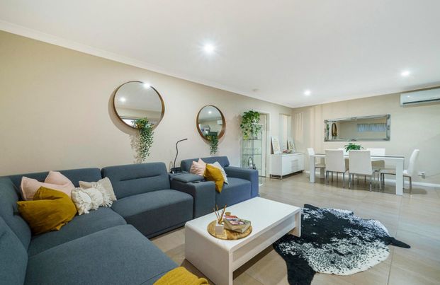 Bright & Spacious 3-Bedroom Townhouse with Study - Photo 1