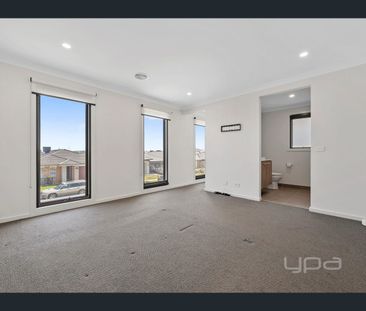 11 Howard Road, Thornhill Park, Vic 3335 - Photo 1