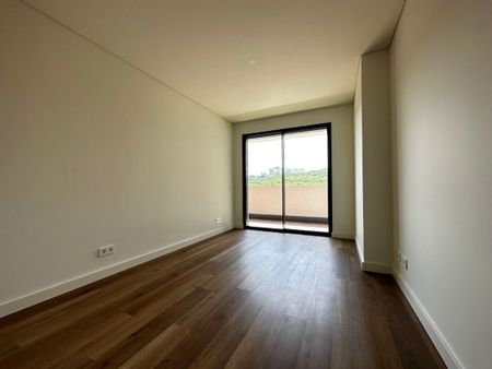 2 room luxury Flat for rent in Oeiras, Lisbon - Photo 2