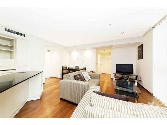 Modern 2 Bedroom, 2 Bathroom Unit in River Park Central - Photo 1