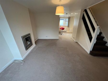 3 bedroom terraced house to rent - Photo 3