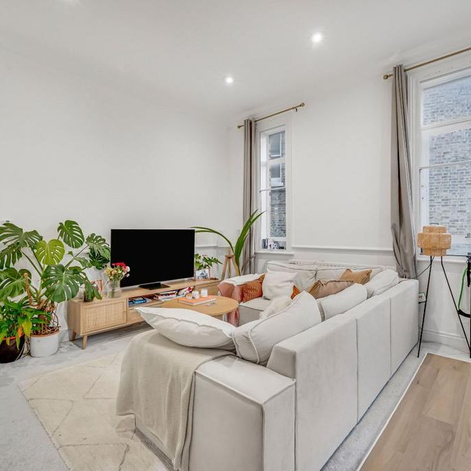 2 bedroom flat to rent - Photo 1