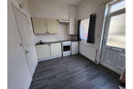 Winchester Street, Taunton, TA1 - Photo 2