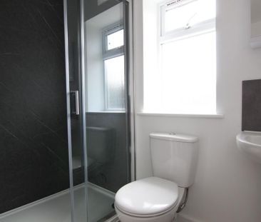 1 bedroom in a house share to rent - Photo 6