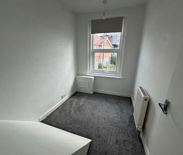 3 bedroom apartment to rent - Photo 6