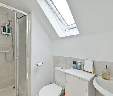 3 bedroom semi-detached house to rent - Photo 5