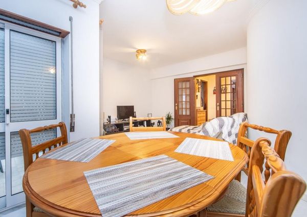 Quarto suite casa de banho privada em Sobreda Almada