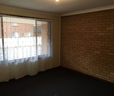 QUIET 2 BEDROOM UNIT - Photo 2