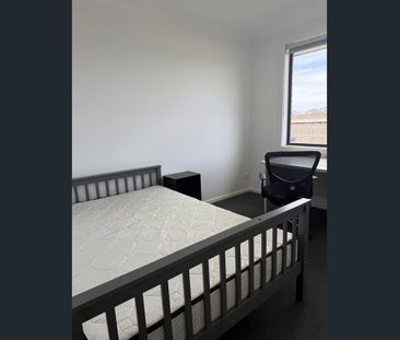 Room 1/2 McCubbin Drive, Mount Duneed, Vic 3217 - Photo 2