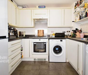 2 bedroom ground floor flat to rent - Photo 5