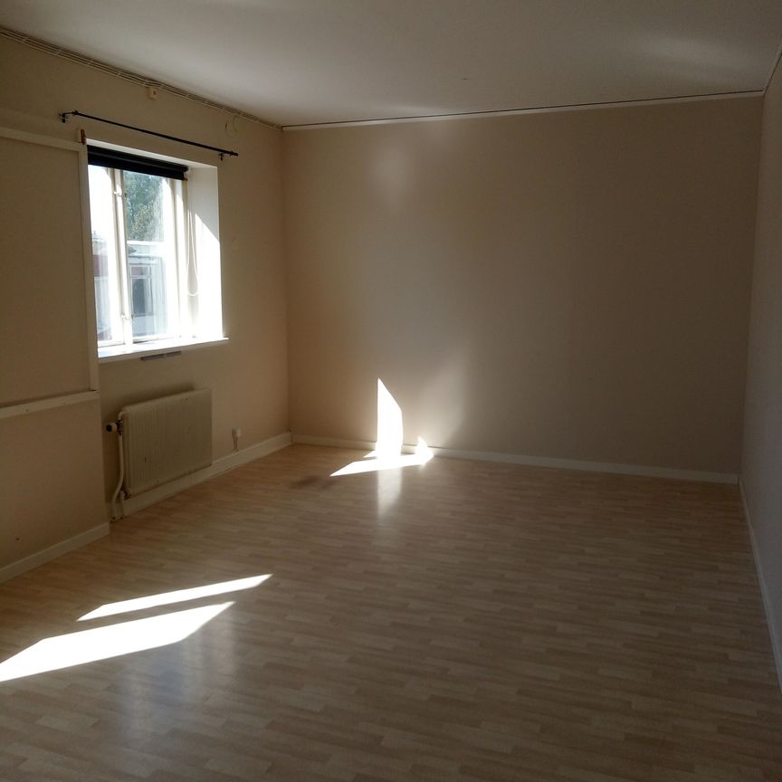 Åsvängen, Åsbro - Foto 1