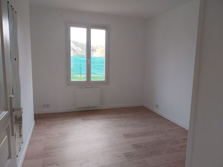 Location Maison 4 Pièces 89 m² - Photo 4