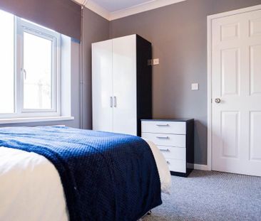 1 bedroom in a house share to rent - Photo 1