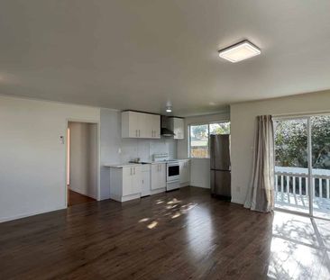 Three Bedroom, 1 Bathroom, Family home, offers lots of storage options - Photo 3