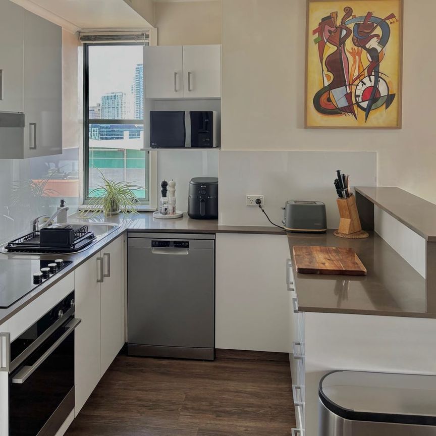 6 month rental - Fully Furnished One-Bedroom | Everything Ready - Photo 1