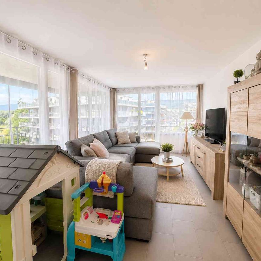 4.5 Zimmer, 108 m², 3. Stock - Photo 1