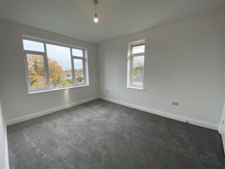 3 bedroom detached house to rent - Photo 4