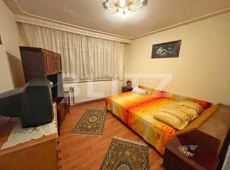 Apartament 2 camere, decomandat, centrala proprie, Rovine - Fotografie 3