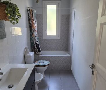 Location Appartement 2 pièces 66m² NICE 06100 - Photo 4