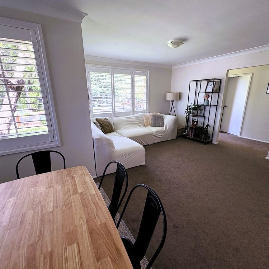 SHORT TERM LEASE - FURNISHED, FAMILY HOME IN QUIET LOCATION - Photo 1