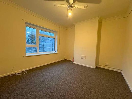 East Avenue, Donnington, Telford, TF2 - Photo 1