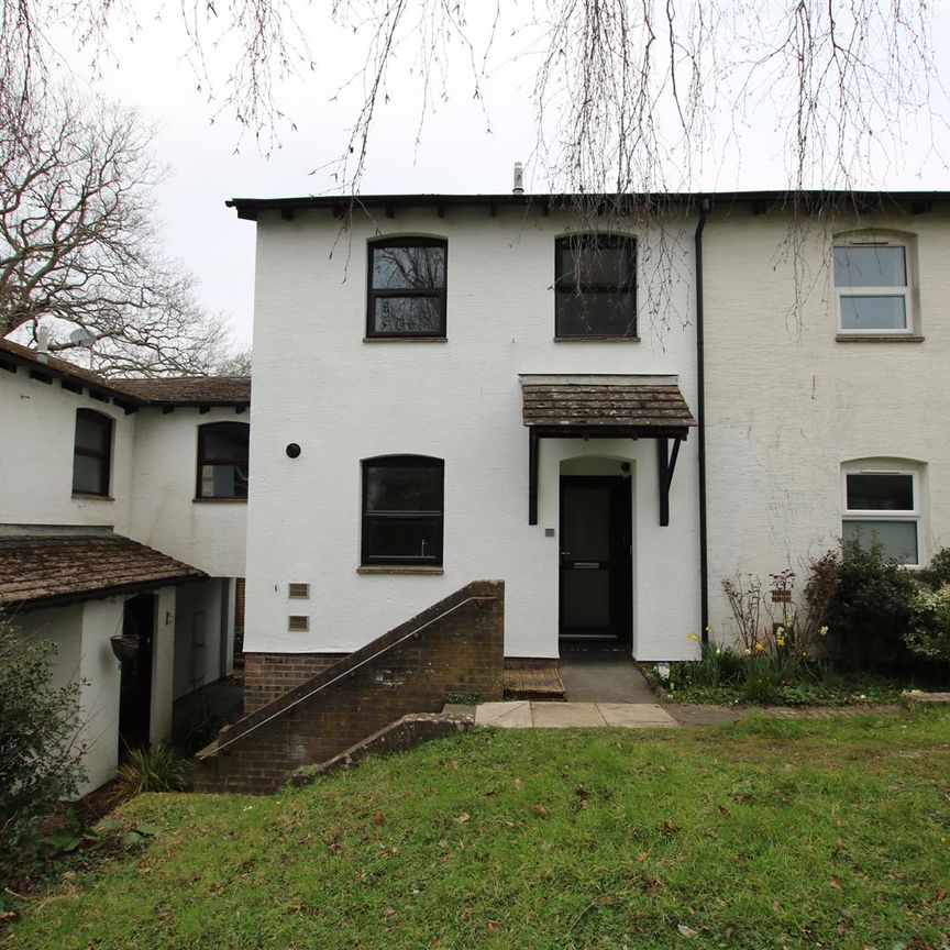 3 bed End of Terrace House for let - Photo 1