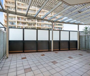 Unfurnished One Bedroom Apartment with Huge Balcony - Photo 1