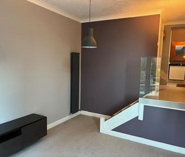 3 bedroom townhouse to rent - Photo 2