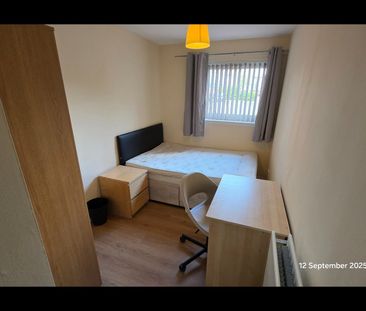 2 Bed Flat, Couper Street, G4 - Photo 5