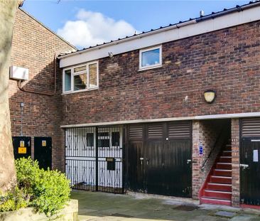 3 bedroom maisonette in Islington - Photo 1