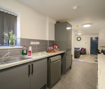 Room in a Shared House, Molyneux Road, L6 - Photo 2