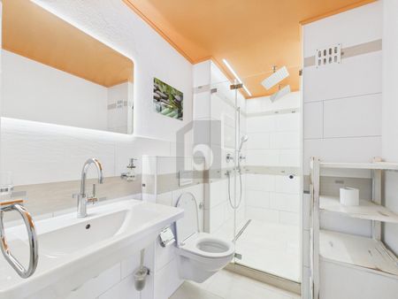 ABOVE THE ROOFS - LIVING ENJOYMENT WITH A WINTER GARDEN - Foto 5