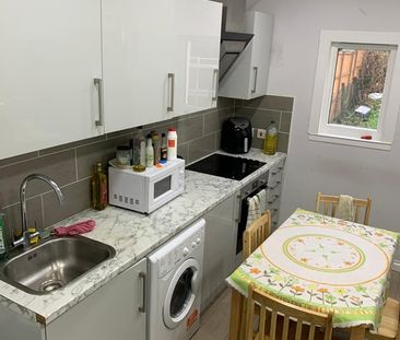 Room in a Shared House, St Loy's Road, N17 - Photo 4