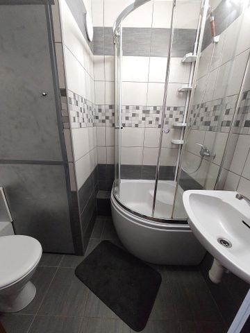 Pronájem bytu 1+1 41 m² - Photo 2