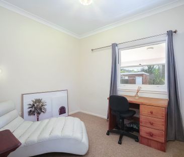 6 Gosford Street, Point Clare. - Photo 5