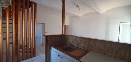 Location Appartement 4 pièces 60m² CHOMERAC 07210 - Photo 5