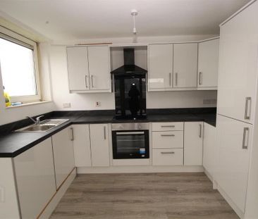 14a Woodland House, Woodland Drive, Newtownabbey, BT37 9SG - Photo 4