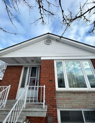 For Lease - 8 Highwood Ave Avenue Unit# Basement, Toronto, Ontario - Photo 2