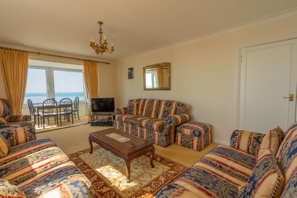 4 Bed Flat, Kings Road, BN1 - Photo 1