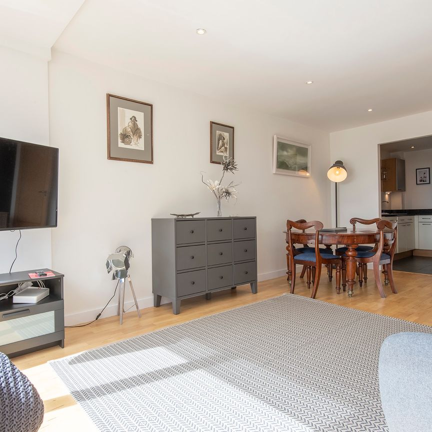 55 The Dickens, Barrow Street, Dublin 4 - Photo 1