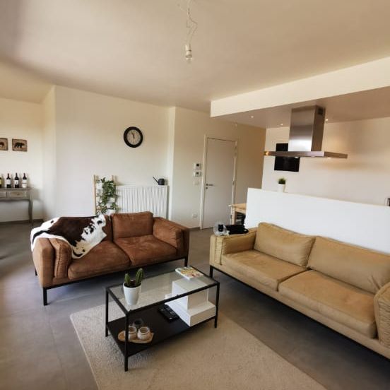 Appartement te huur - Photo 1