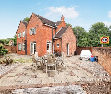 5 bedroom detached house to rent - Photo 2