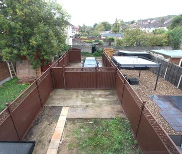 3 bedroom terraced house to rent - Photo 6