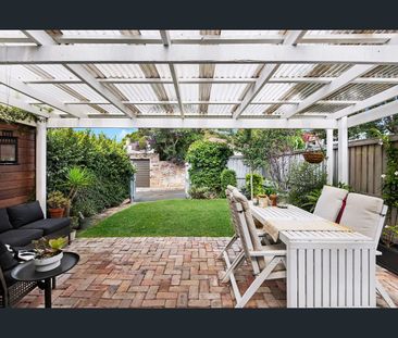 TRES CHIC! - Photo 3