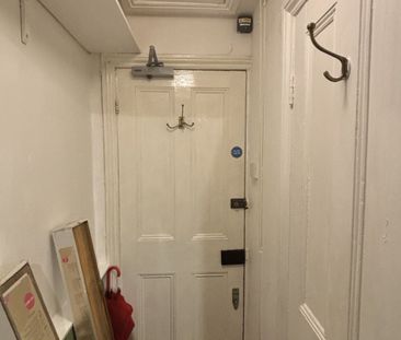 The Avenue - Photo 3