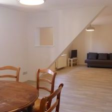 À louer / Appartement F6 / BESANCON QUARTIER HELVETIE 13 rue Charles Krug - Photo 1